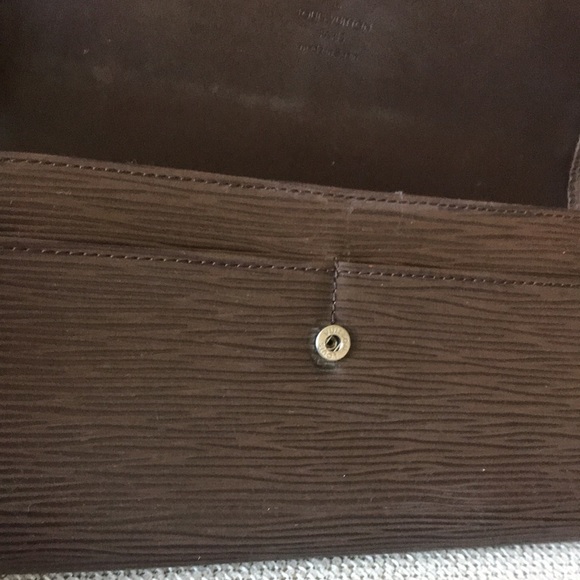 Louis Vuitton Epi Noe Sarah Wallet - Picture 4 of 8